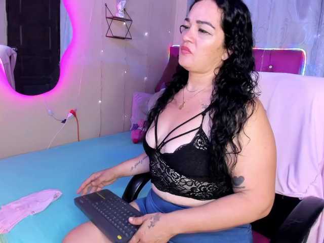 YasminSalem live cam on BongaCams
