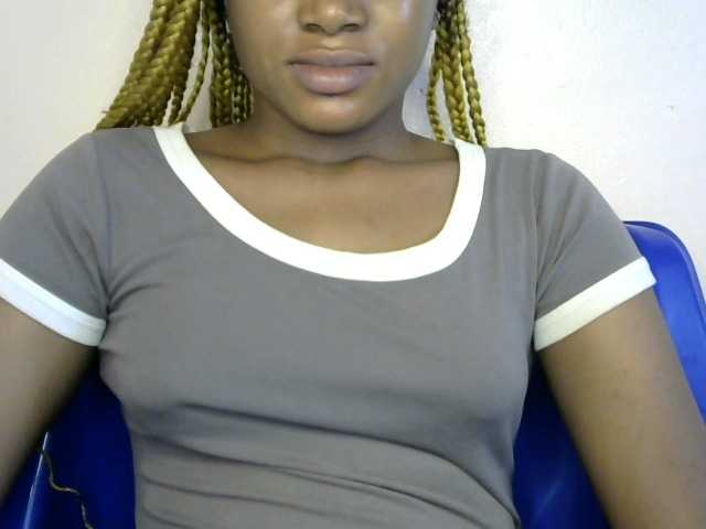 Chocoslut2233 live cam on BongaCams