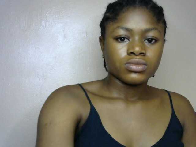 Chocoslut2233 live cam on BongaCams