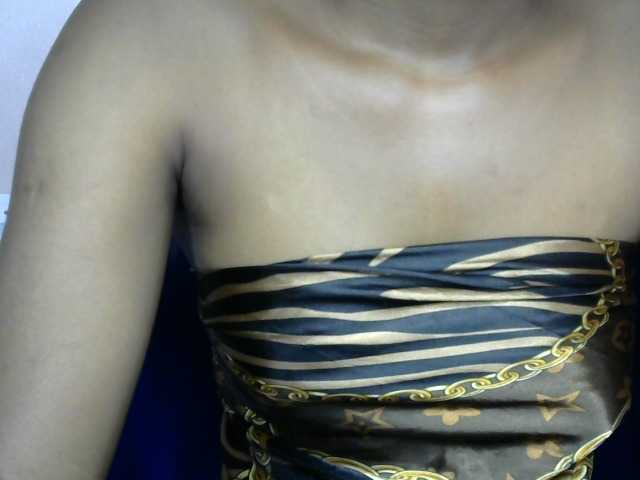 chocoslut2233 live sex show