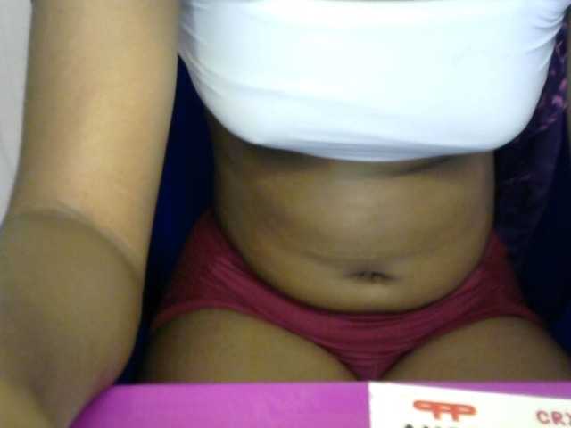Chocoslut2233 live cam on BongaCams