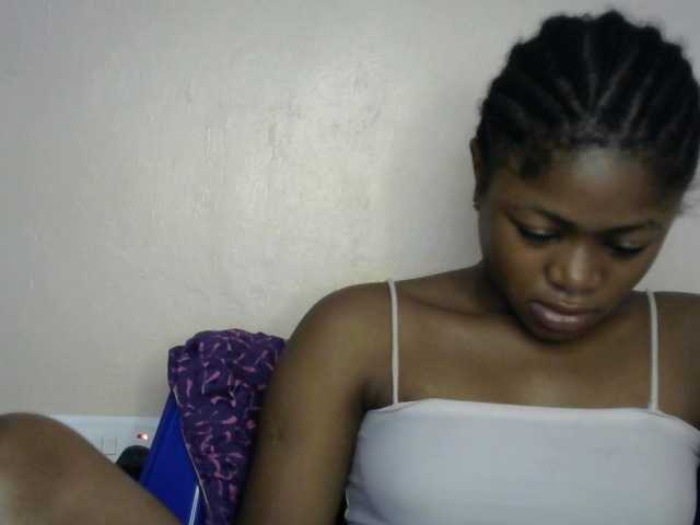 Chocoslut2233 live cam on BongaCams