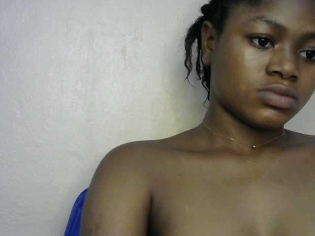 Chocoslut2233 live cam on UnifiedCams