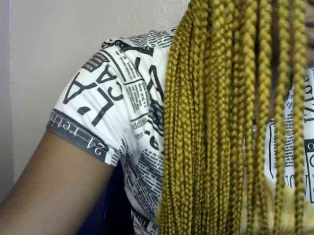 Chocoslut2233 webcam