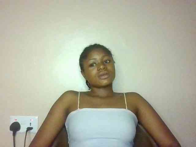 Chocoslut2233 webcam