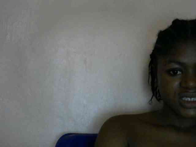 Chocoslut2233 webcam