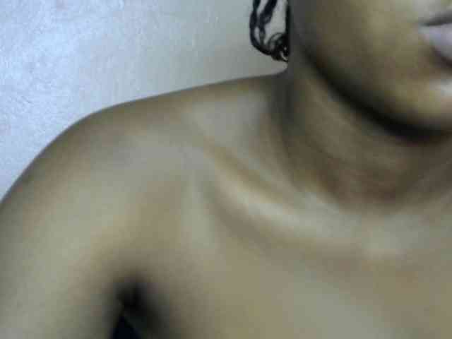 Chocoslut2233 webcam