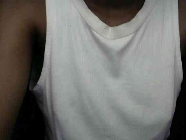 Chocoslut2233 webcam