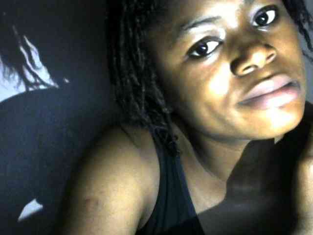 Chocoslut2233 webcam