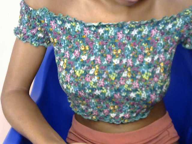 Sluttybitch1 live cam on BongaCams