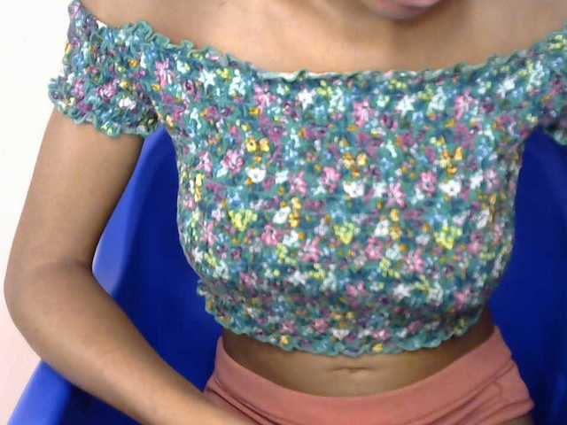Sluttybitch1 live cam on BongaCams