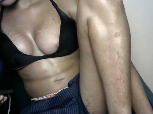 Sluttybitch1 live cam on BongaCams
