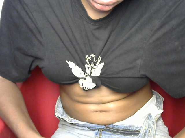 Sluttybitch1 live cam on BongaCams