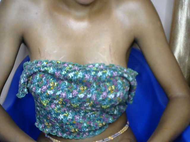 Sluttybitch1 live cam on BongaCams