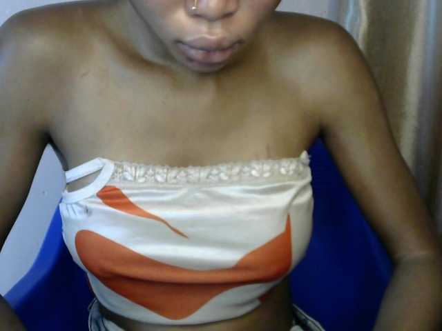 Sluttybitch1 live cam on BongaCams
