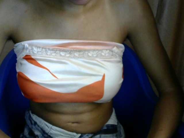 Sluttybitch1 live cam on BongaCams