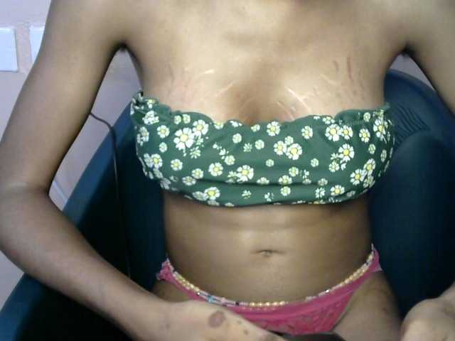 Sluttybitch1 live cam on BongaCams