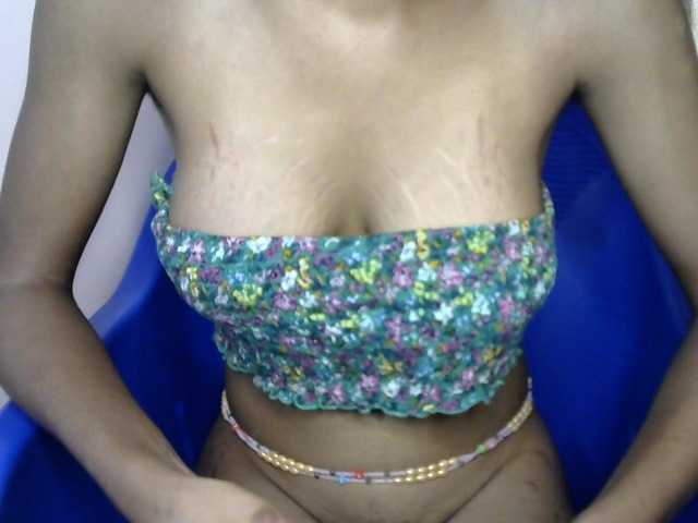 Sluttybitch1 live cam on BongaCams