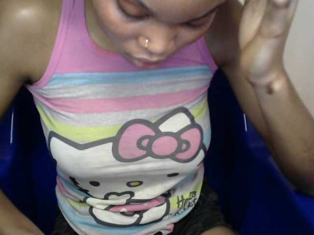 Sluttybitch1 live cam on BongaCams