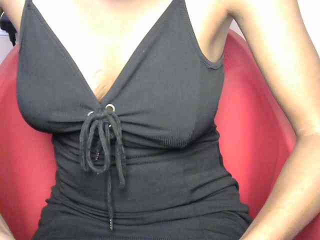 Sluttybitch1 webcam