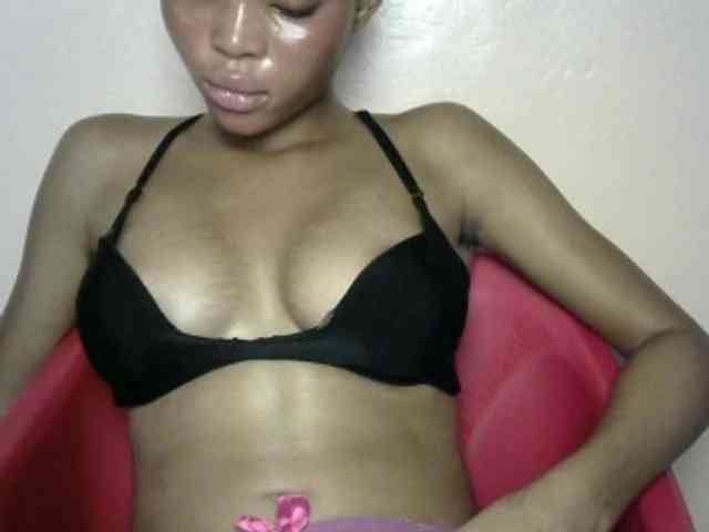 Sluttybitch1 webcam