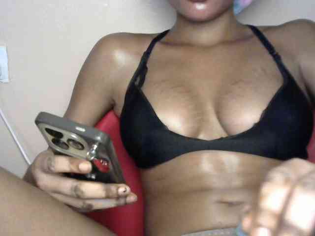 Sluttybitch1 webcam