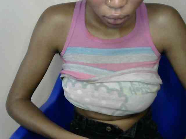 Sluttybitch1 webcam