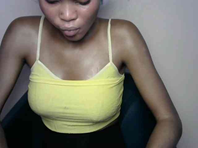 Sluttybitch1 webcam