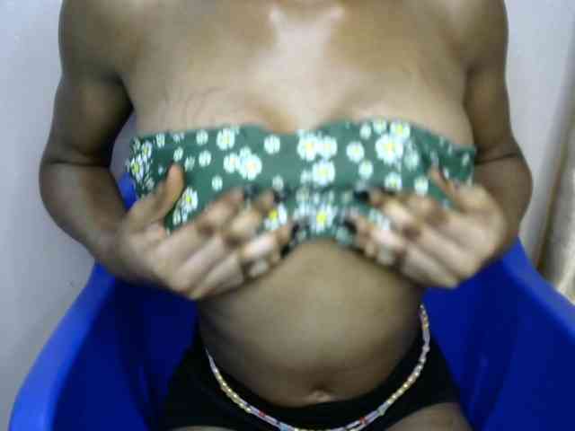 Sluttybitch1 webcam