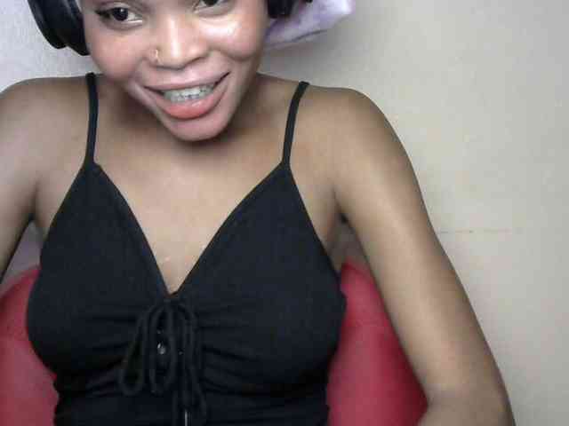 Sluttybitch1 webcam