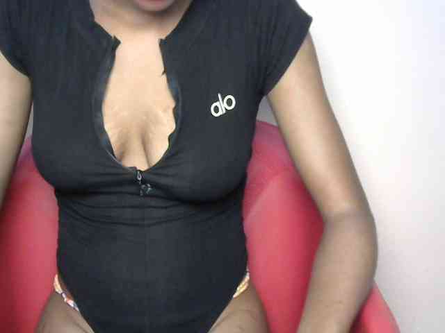 Sluttybitch1 webcam