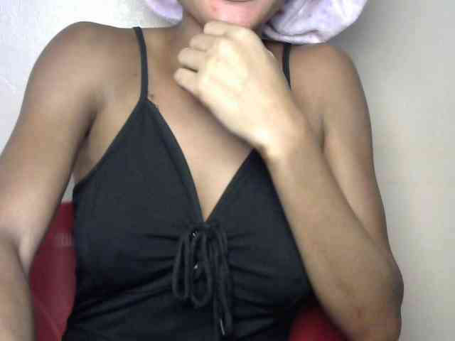 Sluttybitch1 webcam