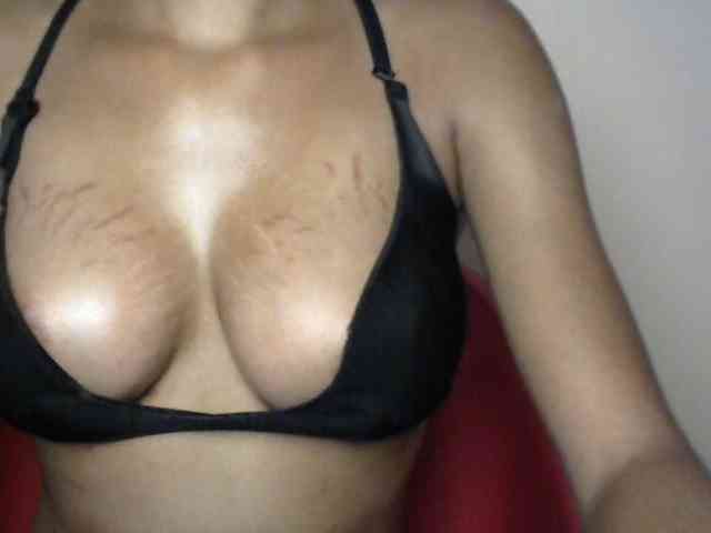 Sluttybitch1 webcam