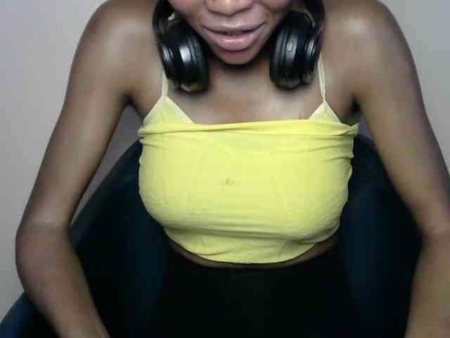 Sluttybitch1 webcam