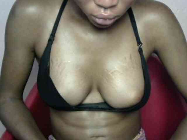 Sluttybitch1 Live Webcam on BongaCams