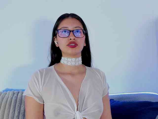 Katnislove Live Webcam on BongaCams