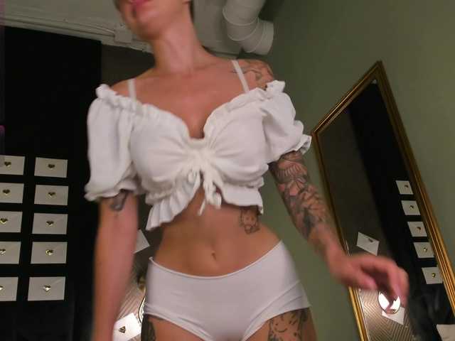 UliKop live cam on BongaCams