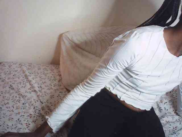 Model: Suzyb