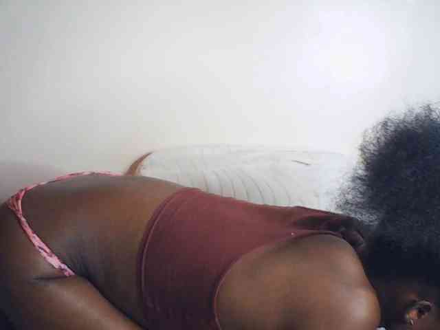 Model: Suzyb
