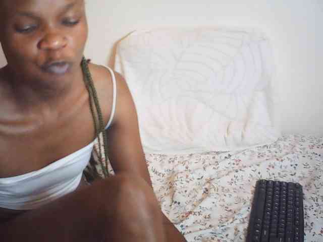 Suzyb webcam