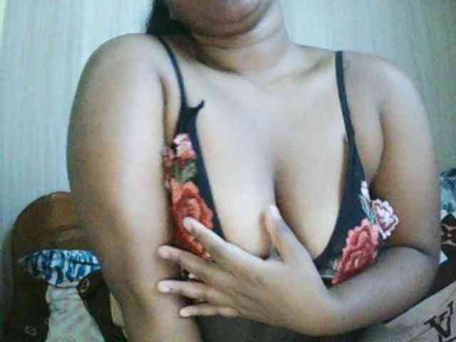 Lounahsexy webcam