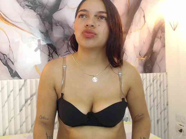 samanthalopez1's live room