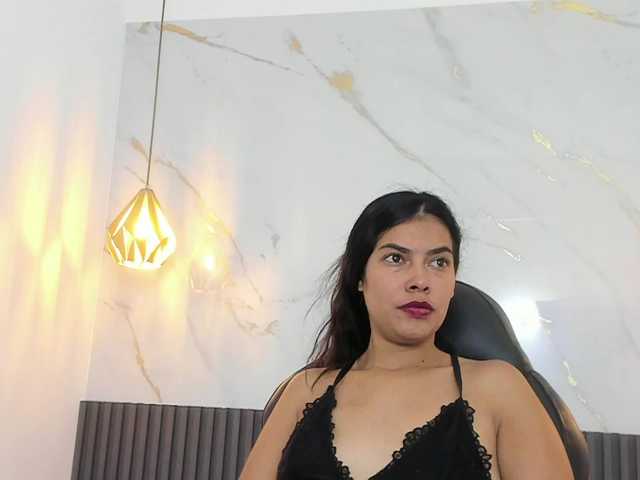 VanessaLune live cam on BongaCams