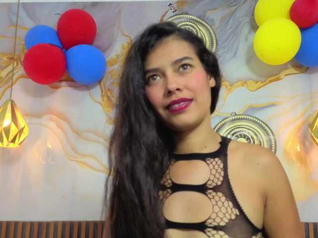 VanessaLune live cam on BongaCams