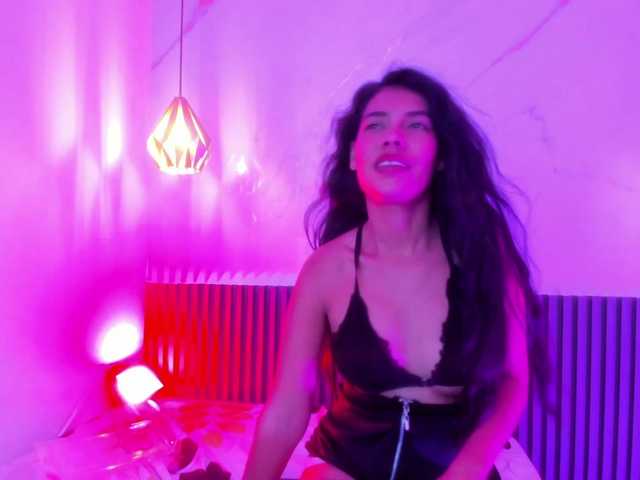 VanessaLune live cam on BongaCams