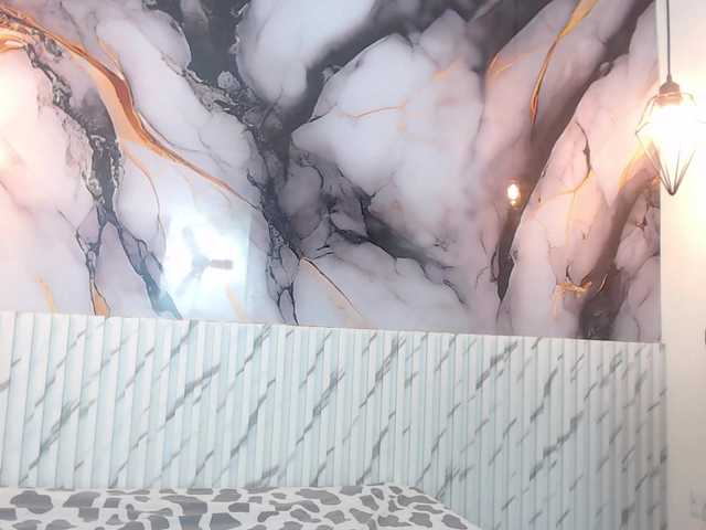VanessaLune live cam on UnifiedCams