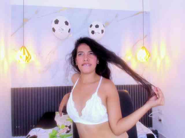 Model: VanessaLune