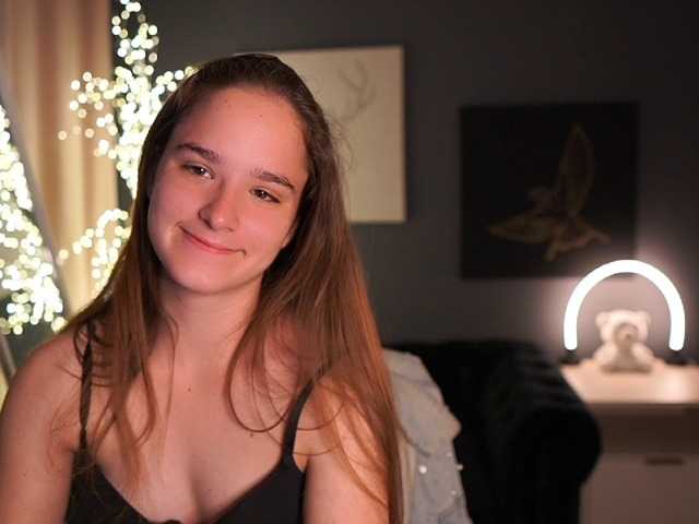 SuzySKy live cam on BongaCams