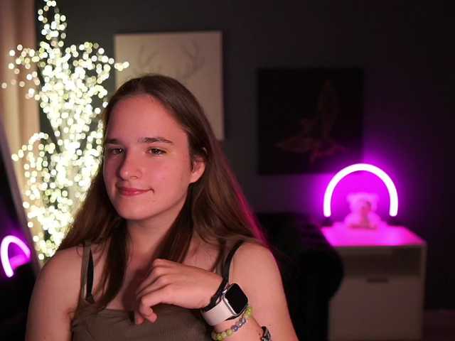 SuzySKy live cam on BongaCams