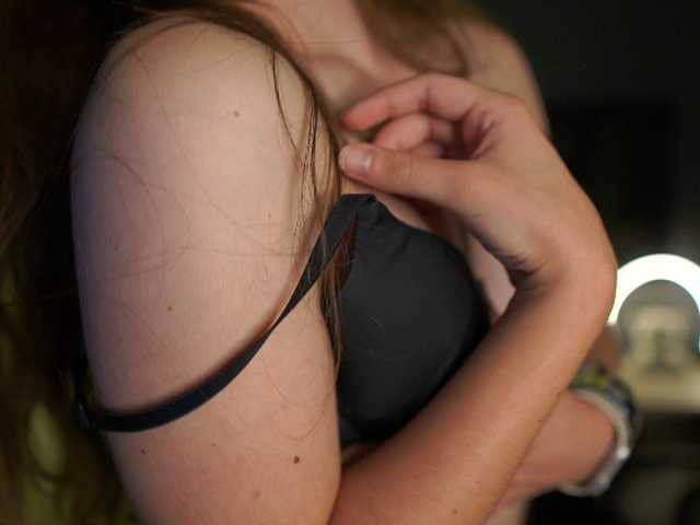 SuzySKy live cam on BongaCams